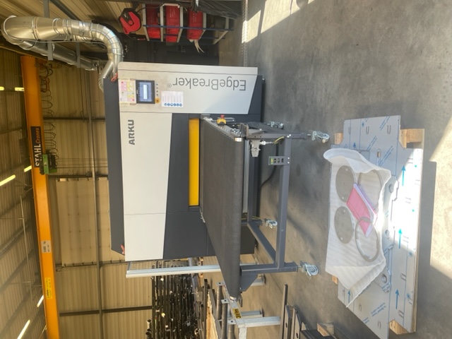 Machine à ébavurer ARKU EdgeBreaker 3000